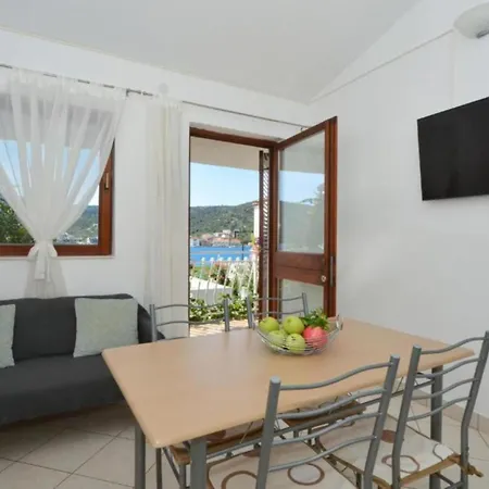 Nina - Two Bedroom With Balcony A1 Vinišće