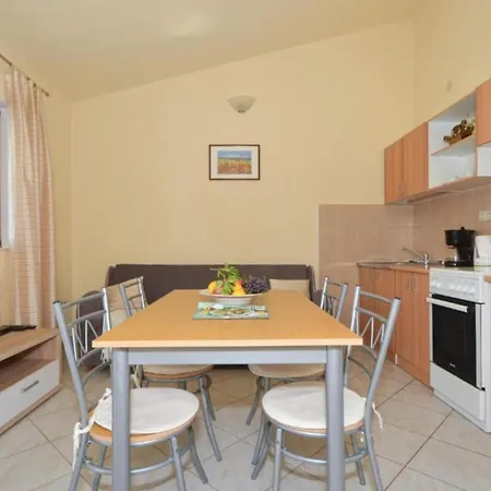 Apartment Nina - Two Bedroom With Balcony A1 *
