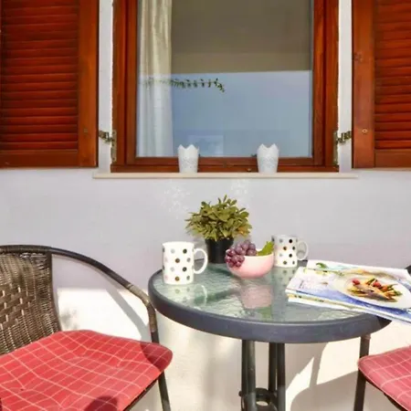 Apartment Nina - Two Bedroom With Balcony A1 Vinisce